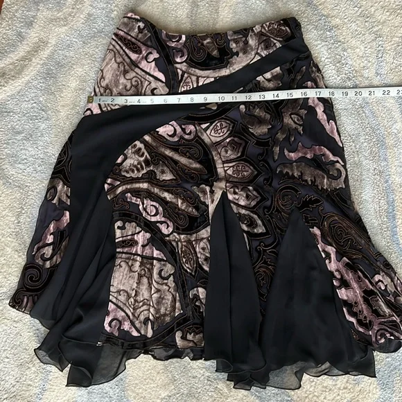 Black and Brown Skirt Set - Picture 15 of 16